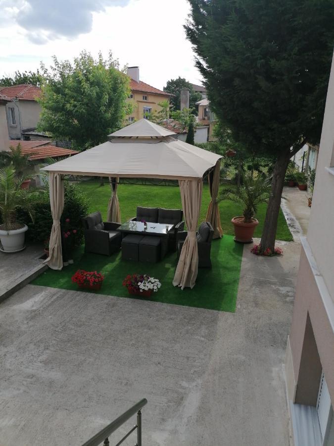 Villa Ros Guest House Svilengrad Extérieur photo