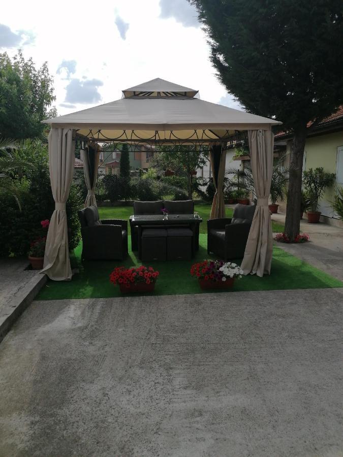 Villa Ros Guest House Svilengrad Extérieur photo