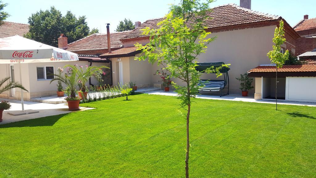 Villa Ros Guest House Svilengrad Extérieur photo