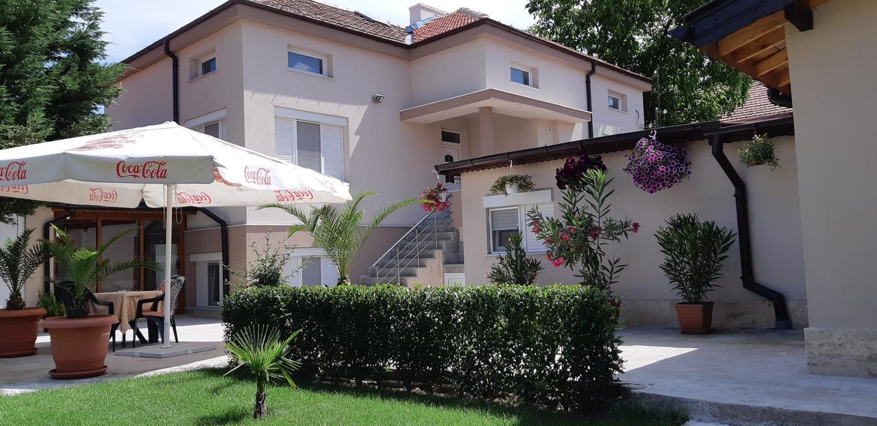 Villa Ros Guest House Svilengrad Extérieur photo