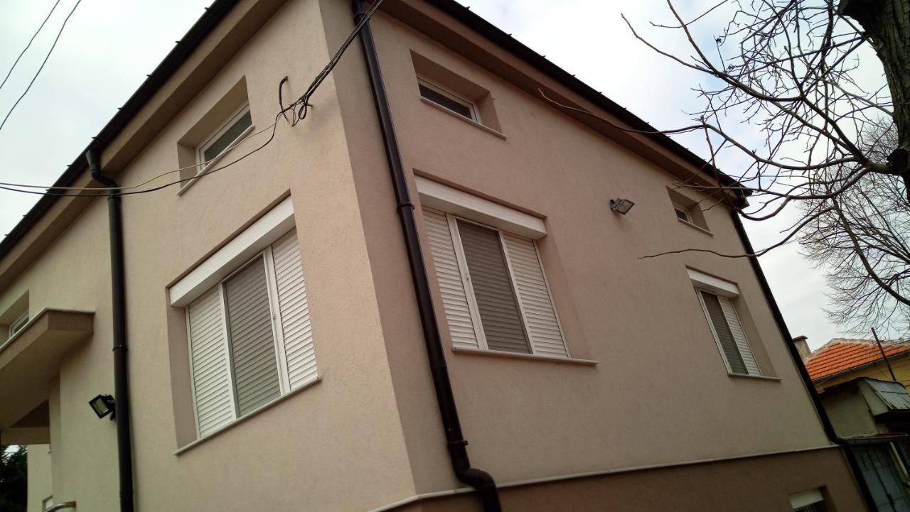 Villa Ros Guest House Svilengrad Extérieur photo