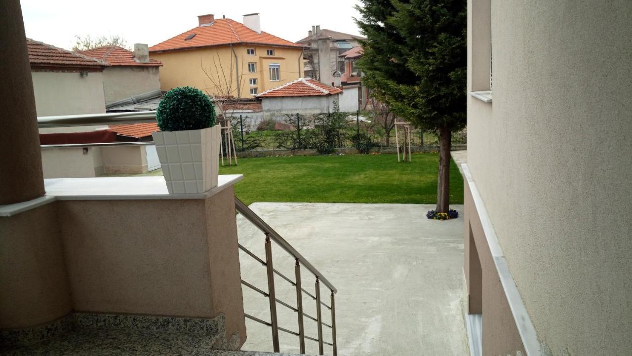 Villa Ros Guest House Svilengrad Extérieur photo