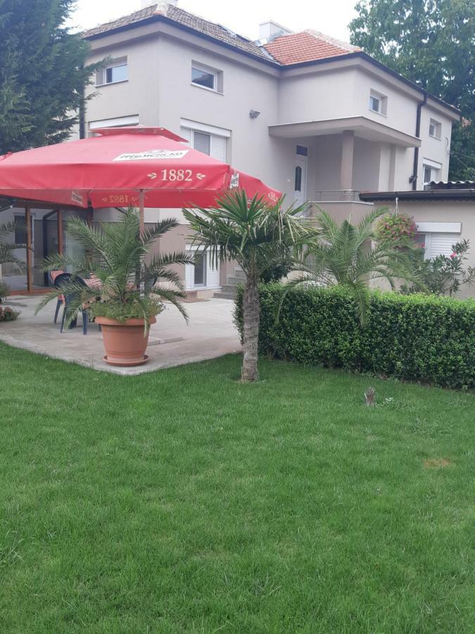 Villa Ros Guest House Svilengrad Extérieur photo