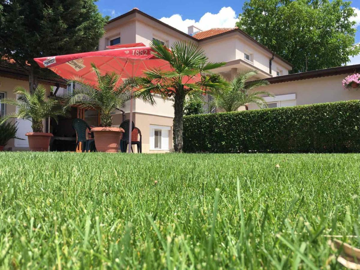Villa Ros Guest House Svilengrad Extérieur photo