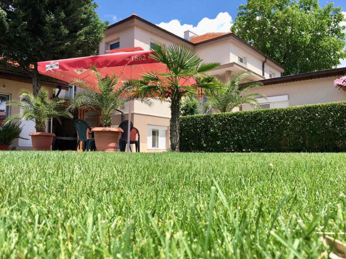 Villa Ros Guest House Svilengrad Extérieur photo